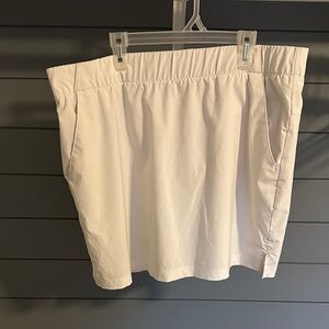Columbia White mini skirt with under liners